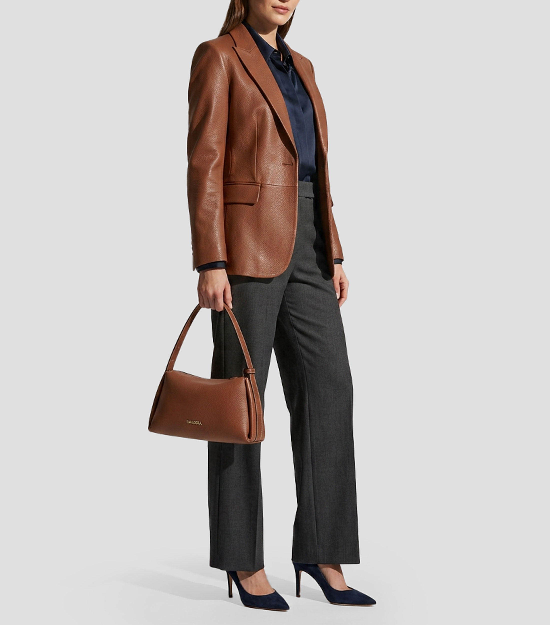 Bolsa shoulder lisa con detalle texturizado Mujer